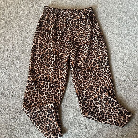 Pillow Talk Plush Leopard Pajama Pants! - Picture 13 of 14